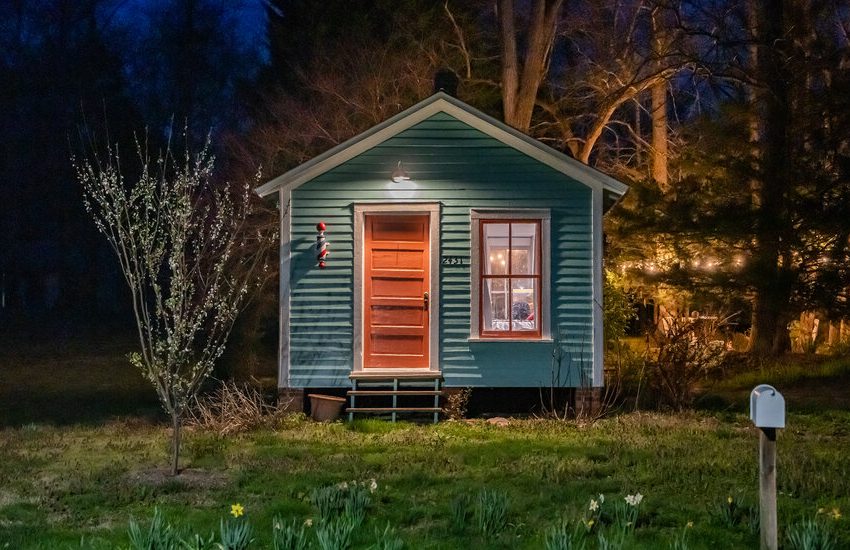  In North Carolina, a Tiny House for $365 a Month Comes With a Scorching Tub